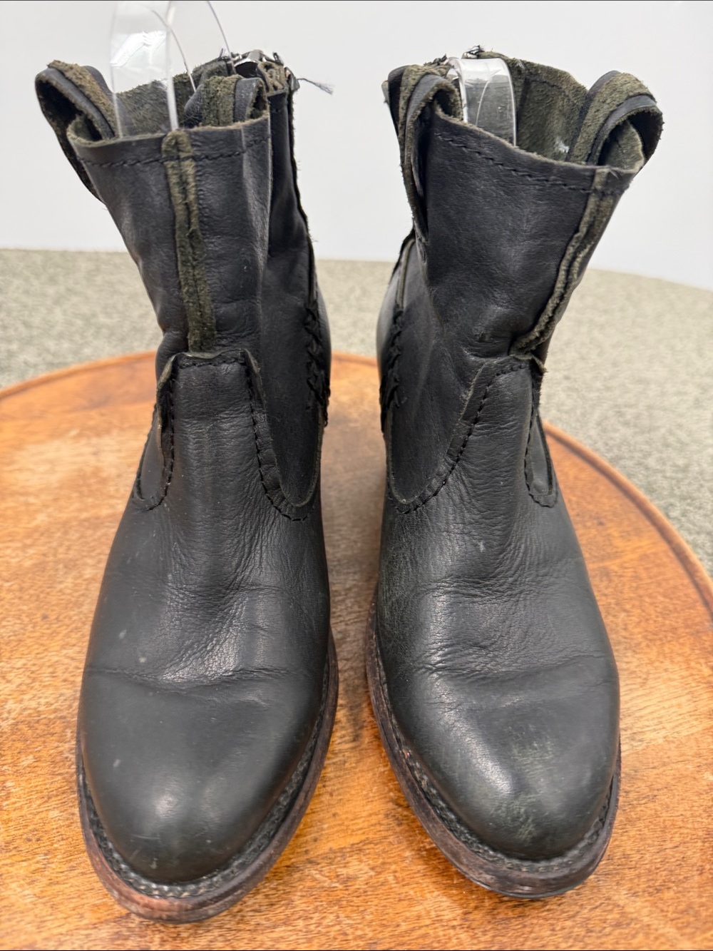 Frye Boots Wm 5.5 Leslie Artisan Black Leather Western Cowboy Low Ankle - Picture 3 of 11